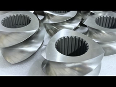 Elementos de rosca triple